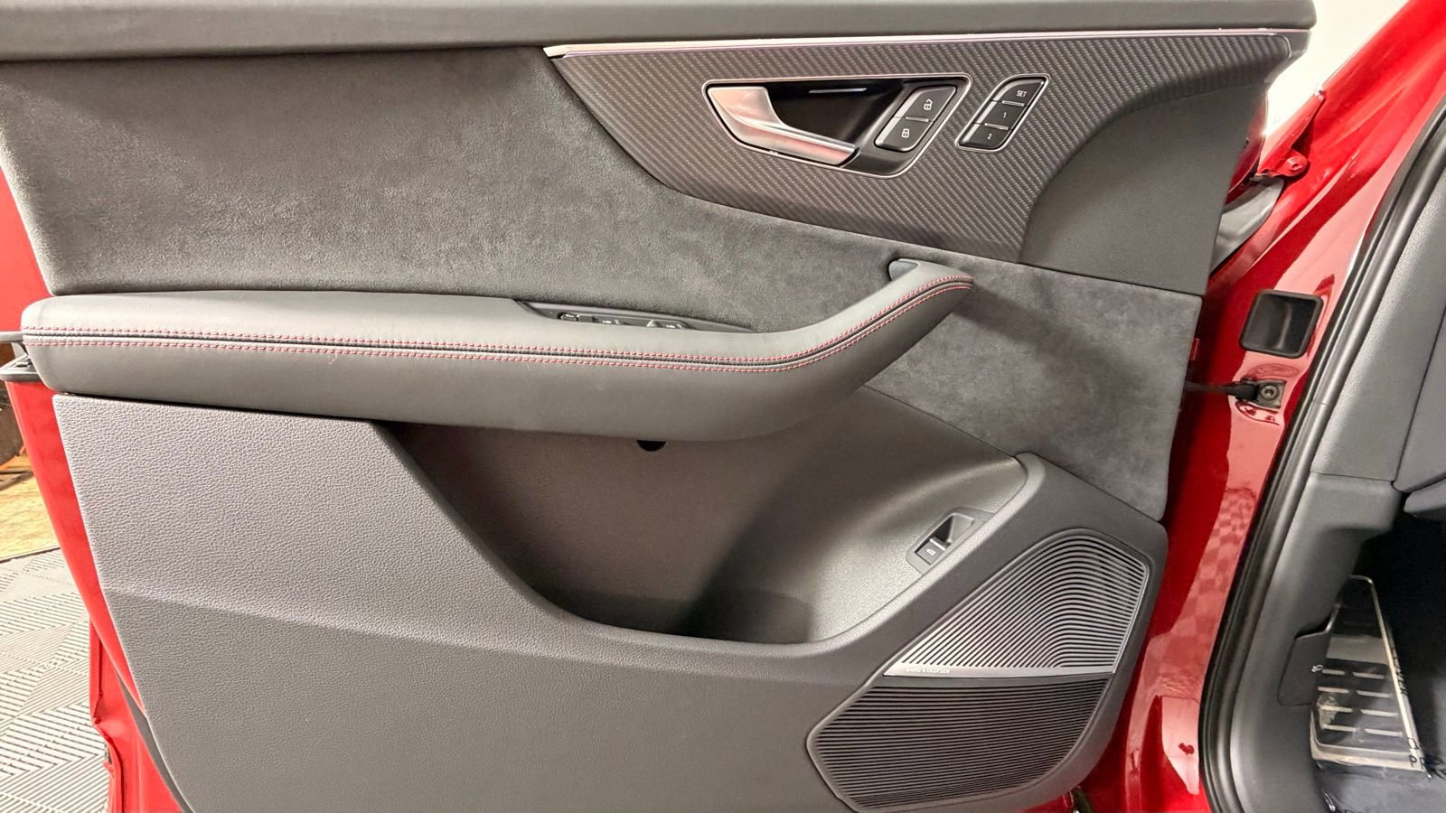 New 2026 Audi SQ7 Prestige image 13