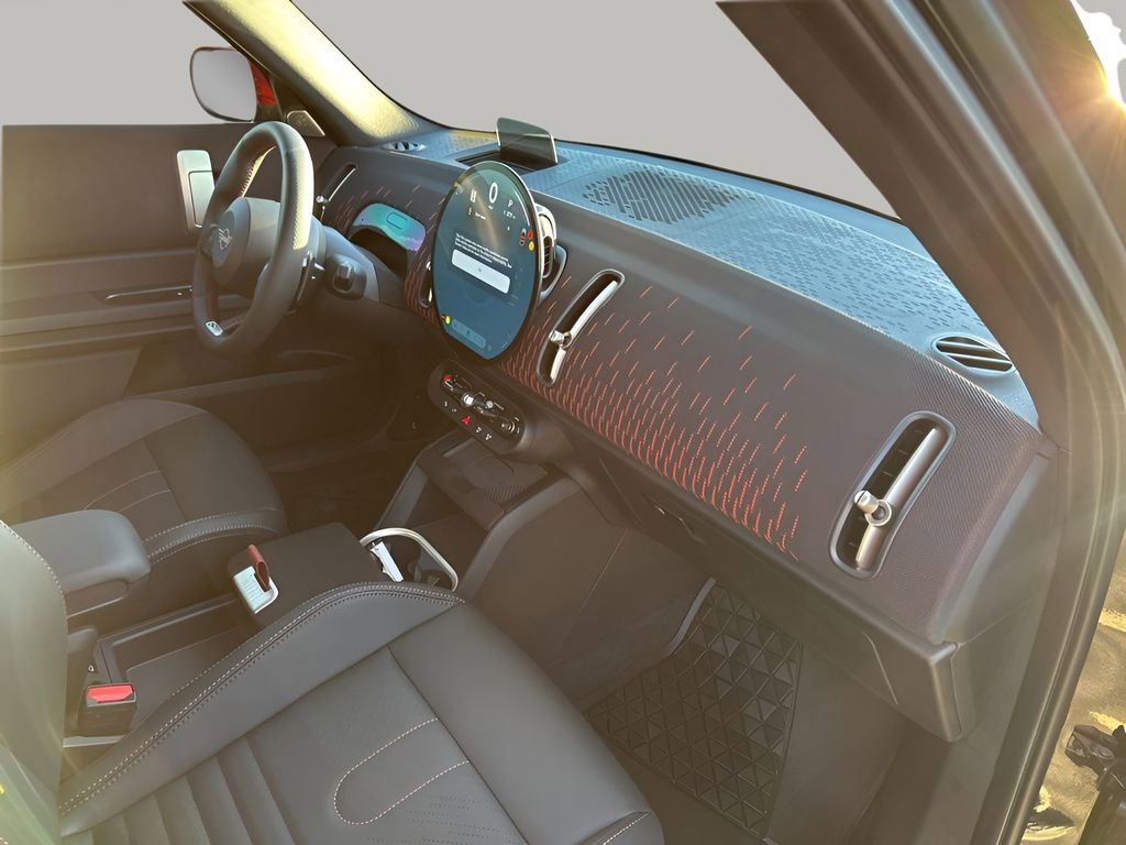 Used 2025 MINI Cooper Countryman John Cooper Works w/ Comfort Package Max image 13