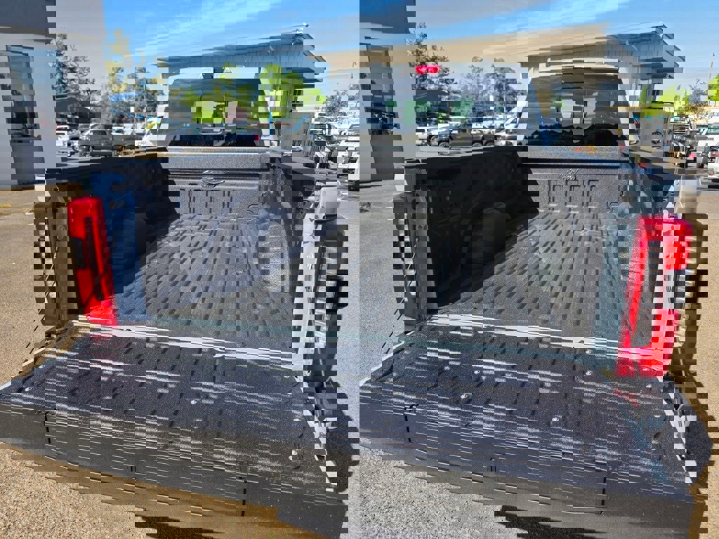 New 2025 Ford F350 Lariat w/ Lariat Ultimate Package image 31