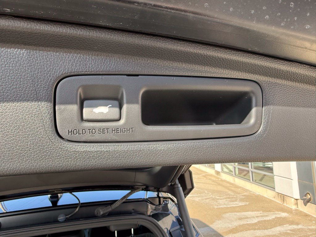 Used 2025 Honda CR-V Sport-L image 36