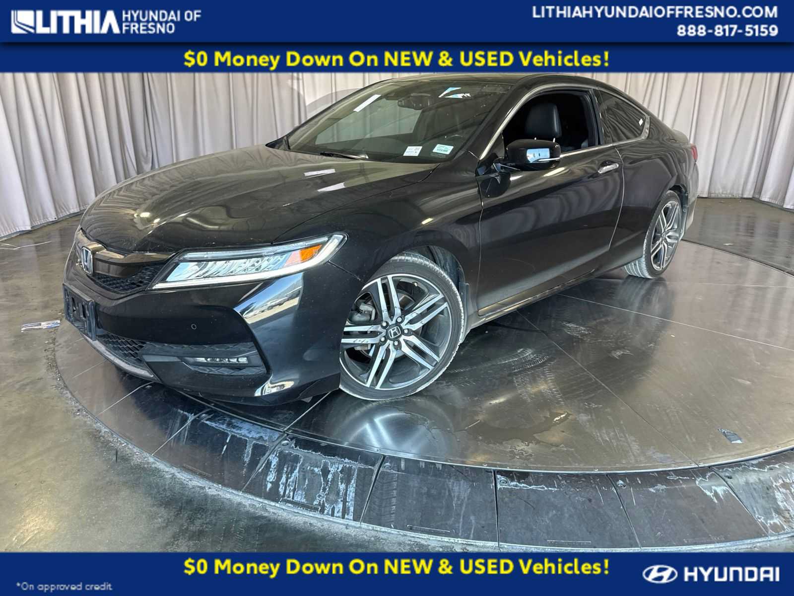 Used 2017 Honda Accord Touring image 1