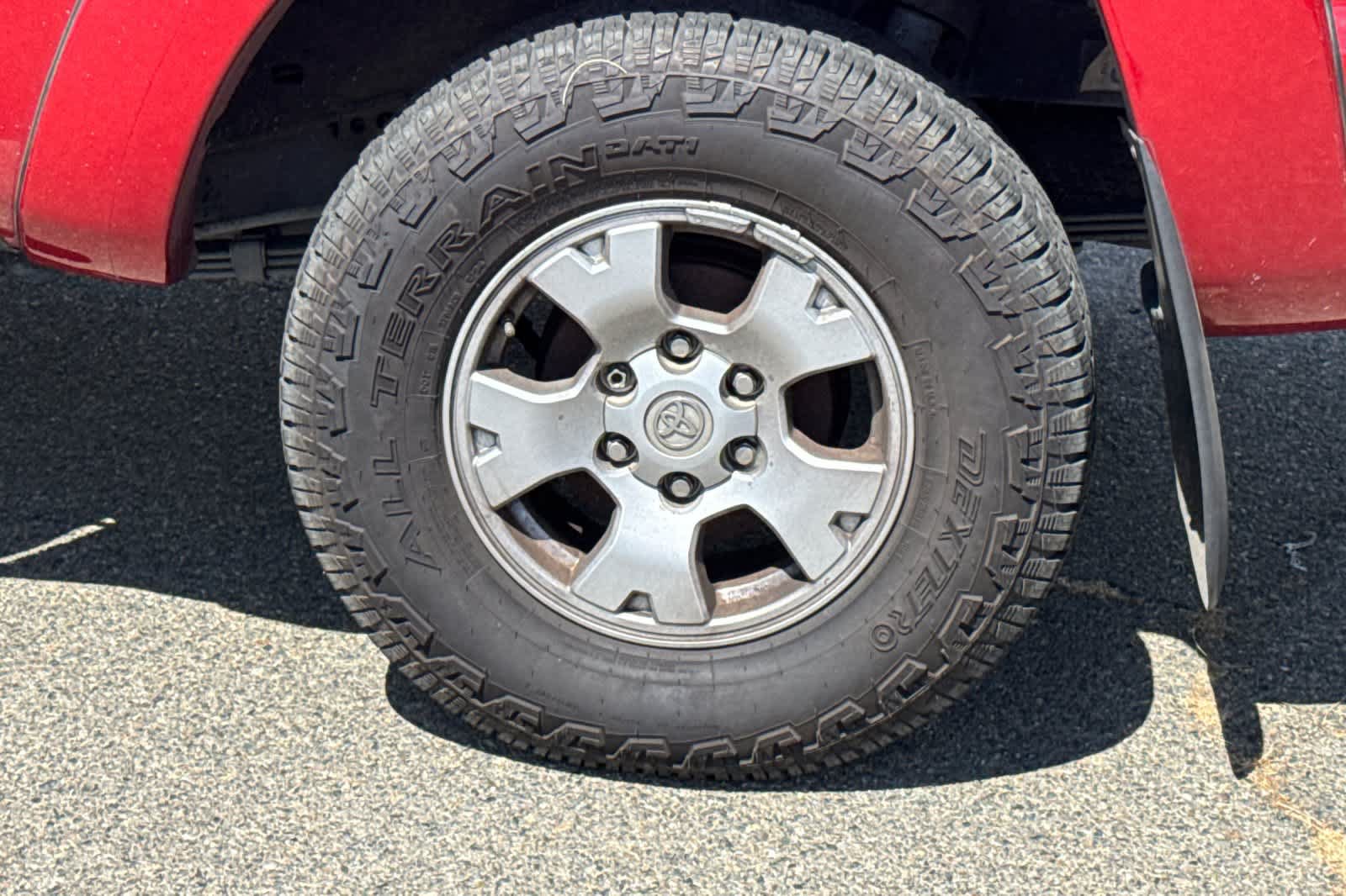 Used 2014 Toyota Tacoma PreRunner w/ SR5 Package RWD image 24