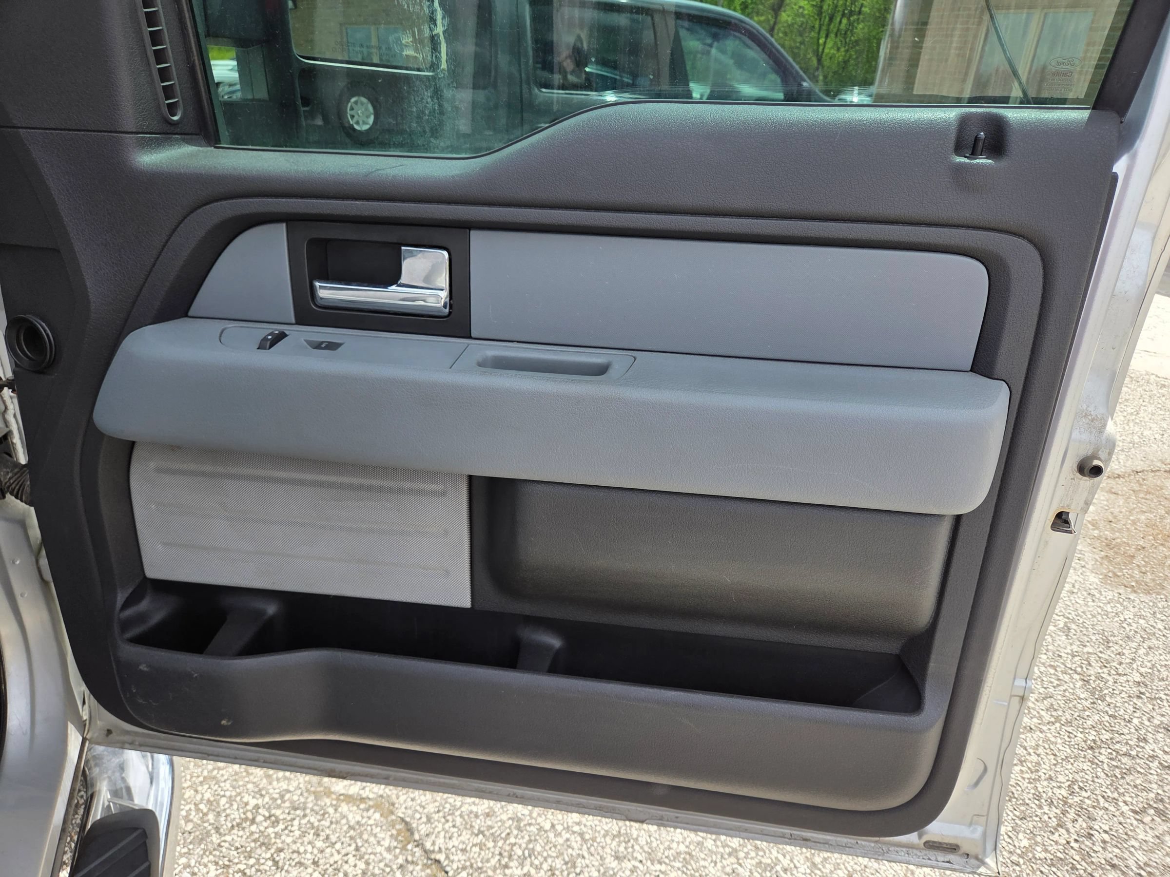 Used 2013 Ford F150 XLT w/ Luxury Equipment Group AWD/4WD image 22
