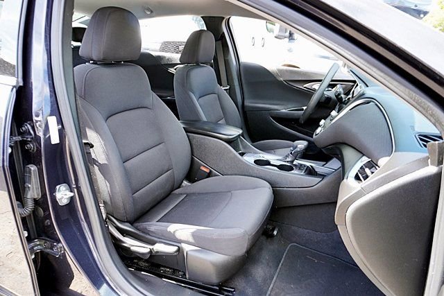 Used 2023 Chevrolet Malibu LT w/ Driver Confidence Package FWD image 12