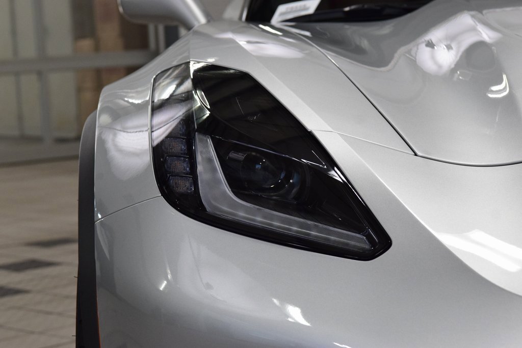 Used 2015 Chevrolet Corvette Z06 w/ 3LZ Preferred Equipment Group image 14