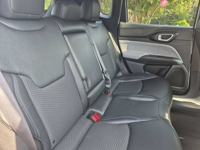 Used 2025 Jeep Compass Latitude AWD/4WD image 31