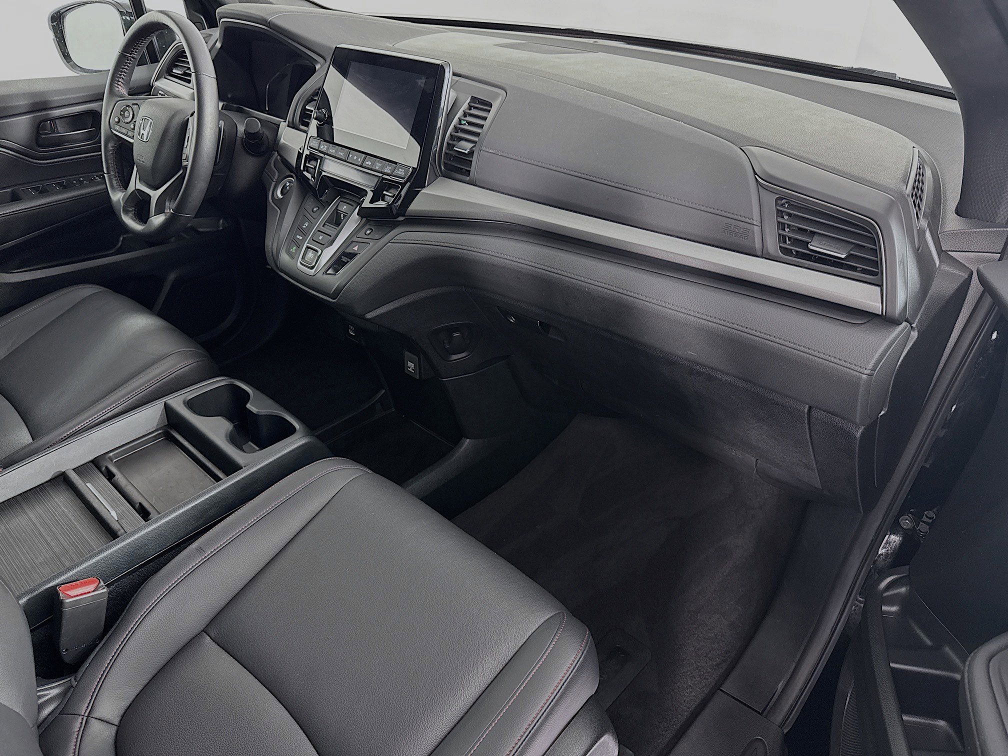 Certified 2024 Honda Odyssey Sport image 30