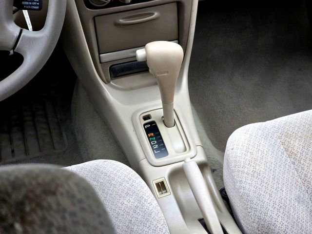 Used 2000 Toyota Corolla CE image 20