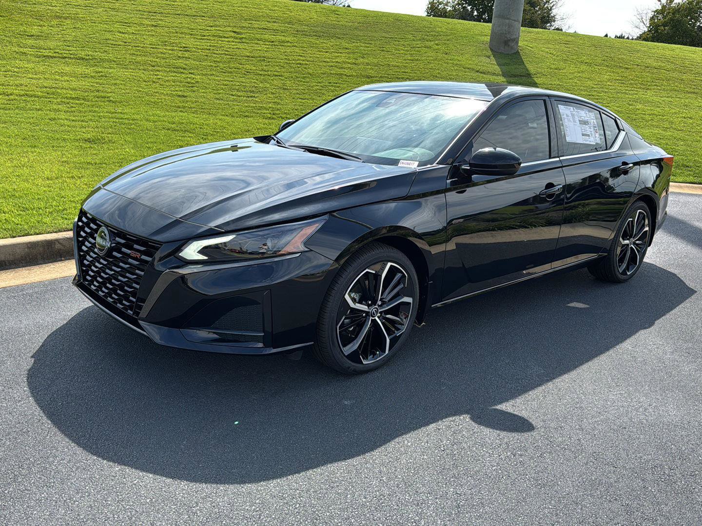 New 2025 Nissan Altima 2.5 SR