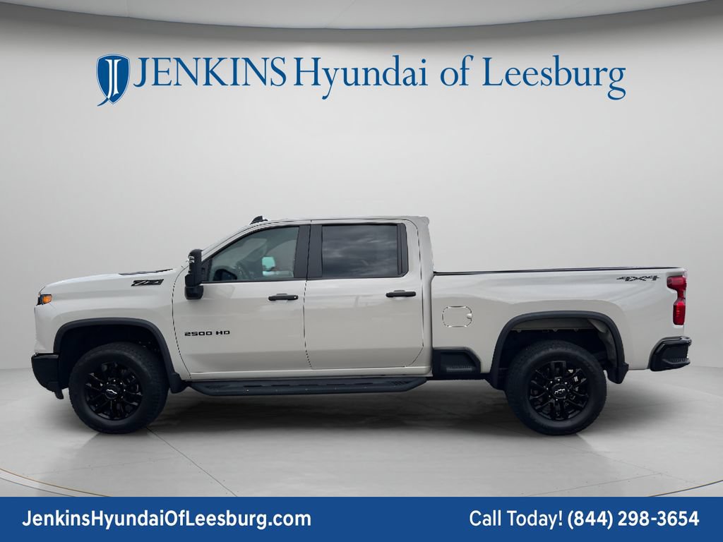 Used 2026 Chevrolet Silverado 2500 Custom w/ Custom Value Package AWD/4WD image 9