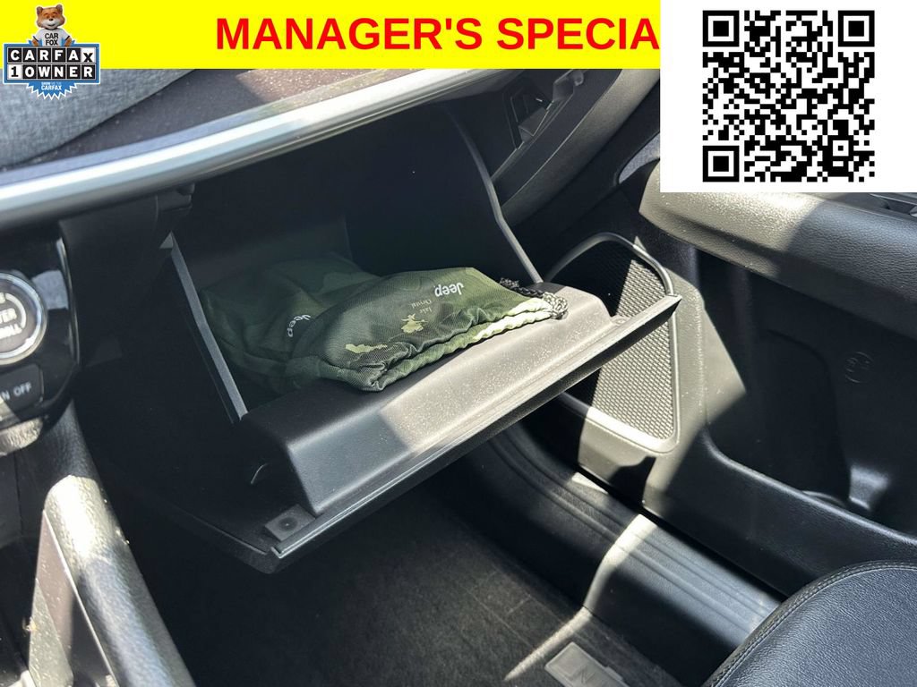 Used 2023 Jeep Compass Latitude w/ Sun and Sound Group AWD/4WD image 32
