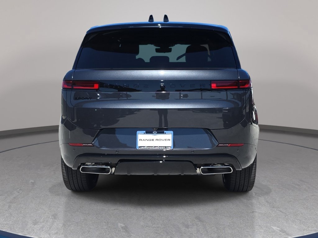 New 2027 Land Rover Range Rover Sport Dynamic SE AWD/4WD image 6