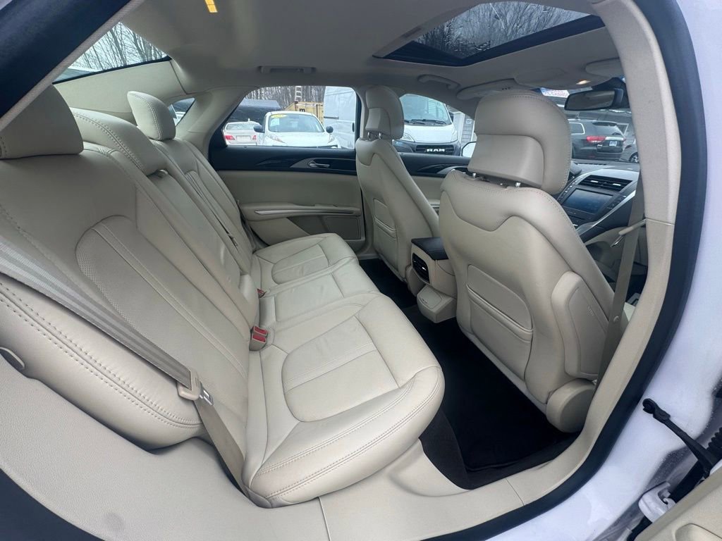 Used 2014 Lincoln MKZ w/ Equipment Group 102A Reserve image 30