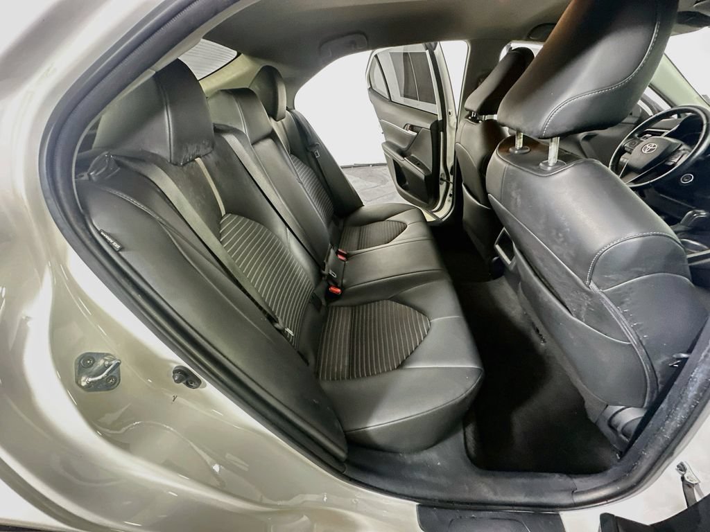 Used 2023 Toyota Camry SE FWD image 11