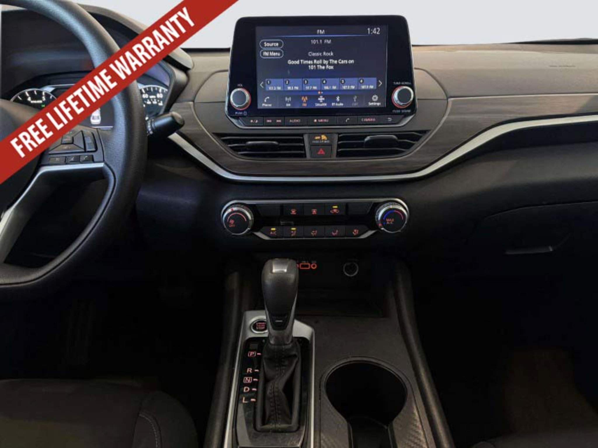 Used 2025 Nissan Altima 2.5 SV AWD/4WD image 23