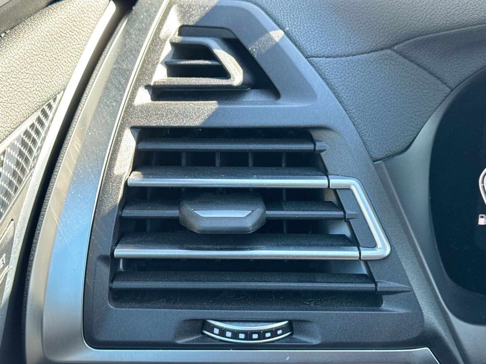 Used 2024 BMW X3 M40i image 22