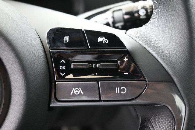 New 2026 Hyundai Elantra SEL Sport FWD image 25