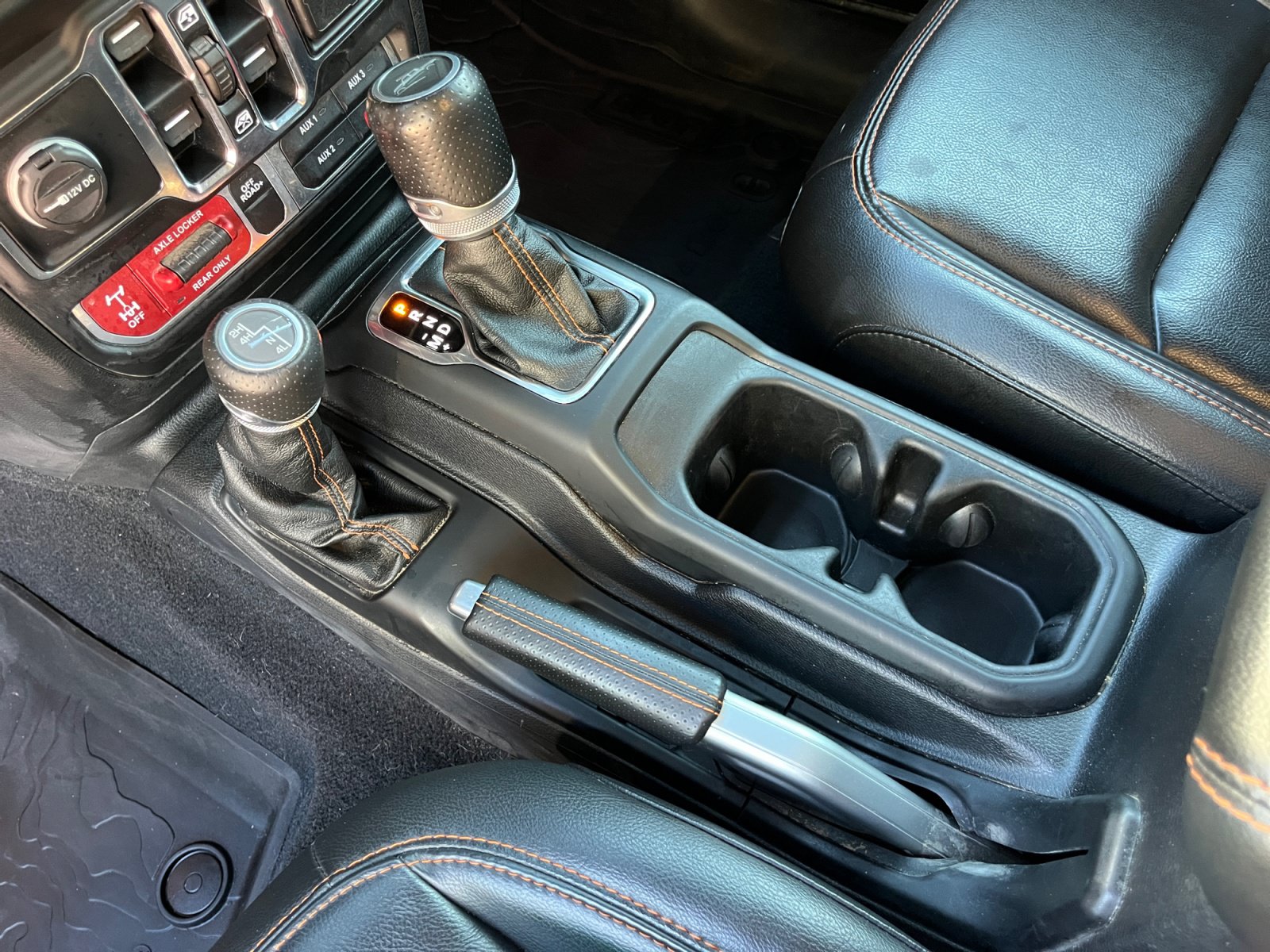 Used 2020 Jeep Gladiator Mojave AWD/4WD image 24
