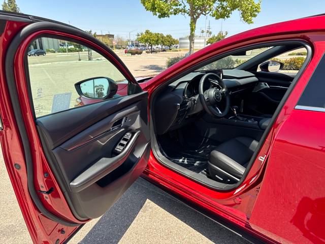 New 2025 MAZDA MAZDA3 Hatchback w/Premium Plus Pkg image 27