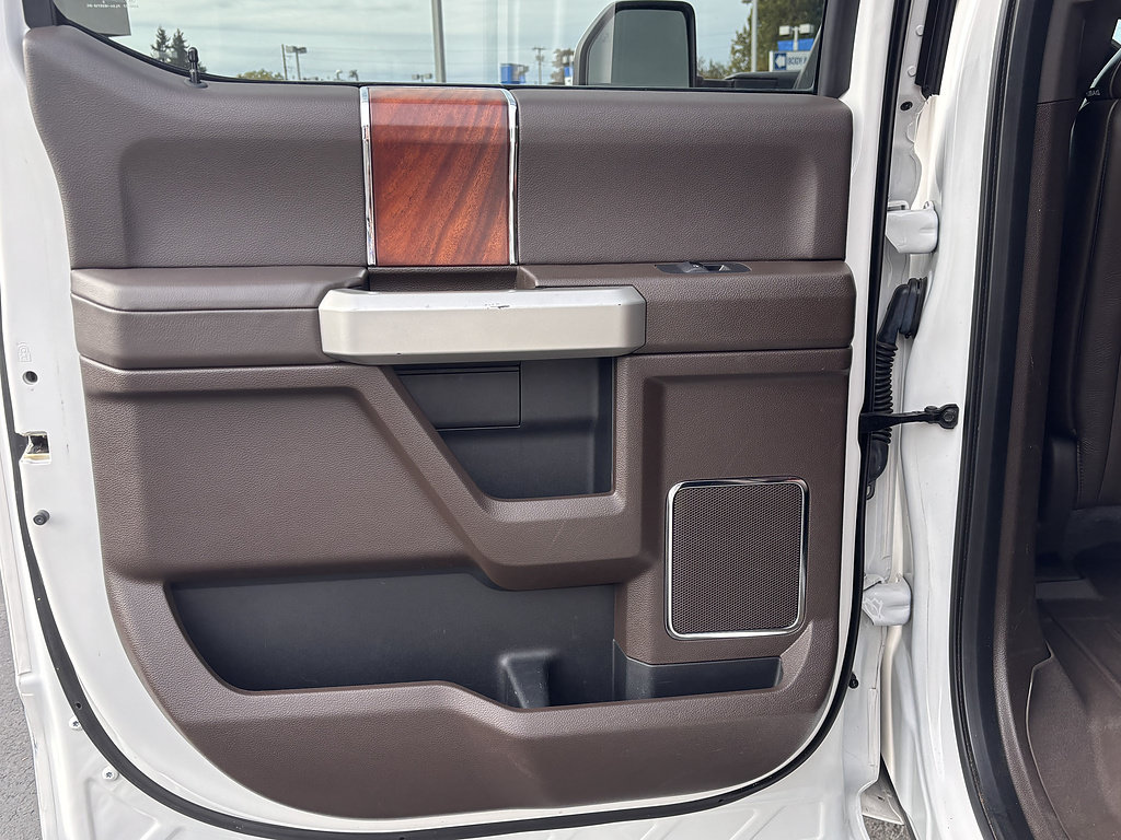 Certified 2018 Ford F350 King Ranch w/ King Ranch Ultimate Package AWD/4WD image 31