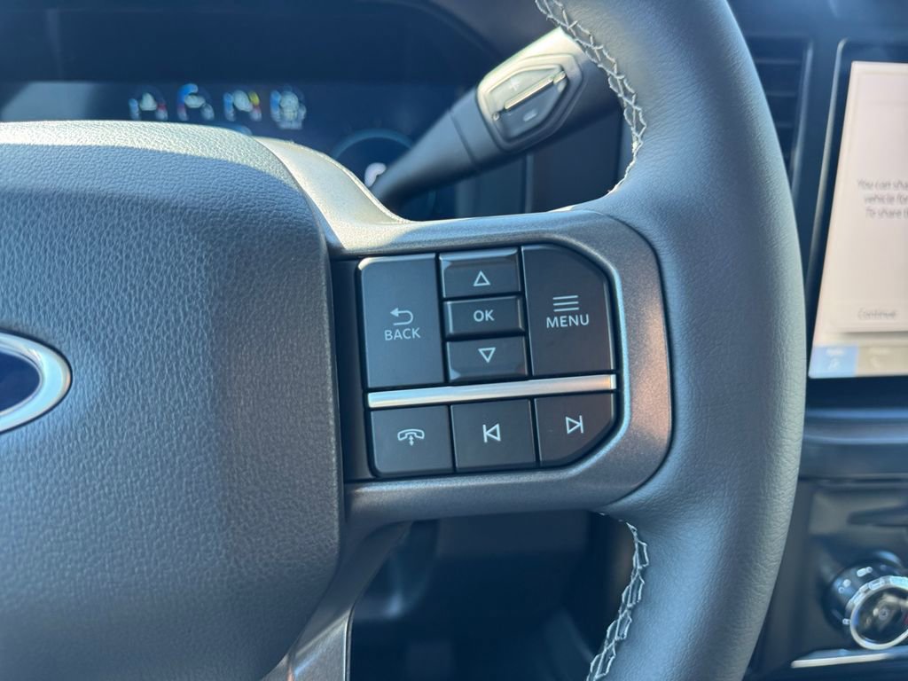 New 2026 Ford F250 Lariat w/ Black Appearance Package AWD/4WD image 27