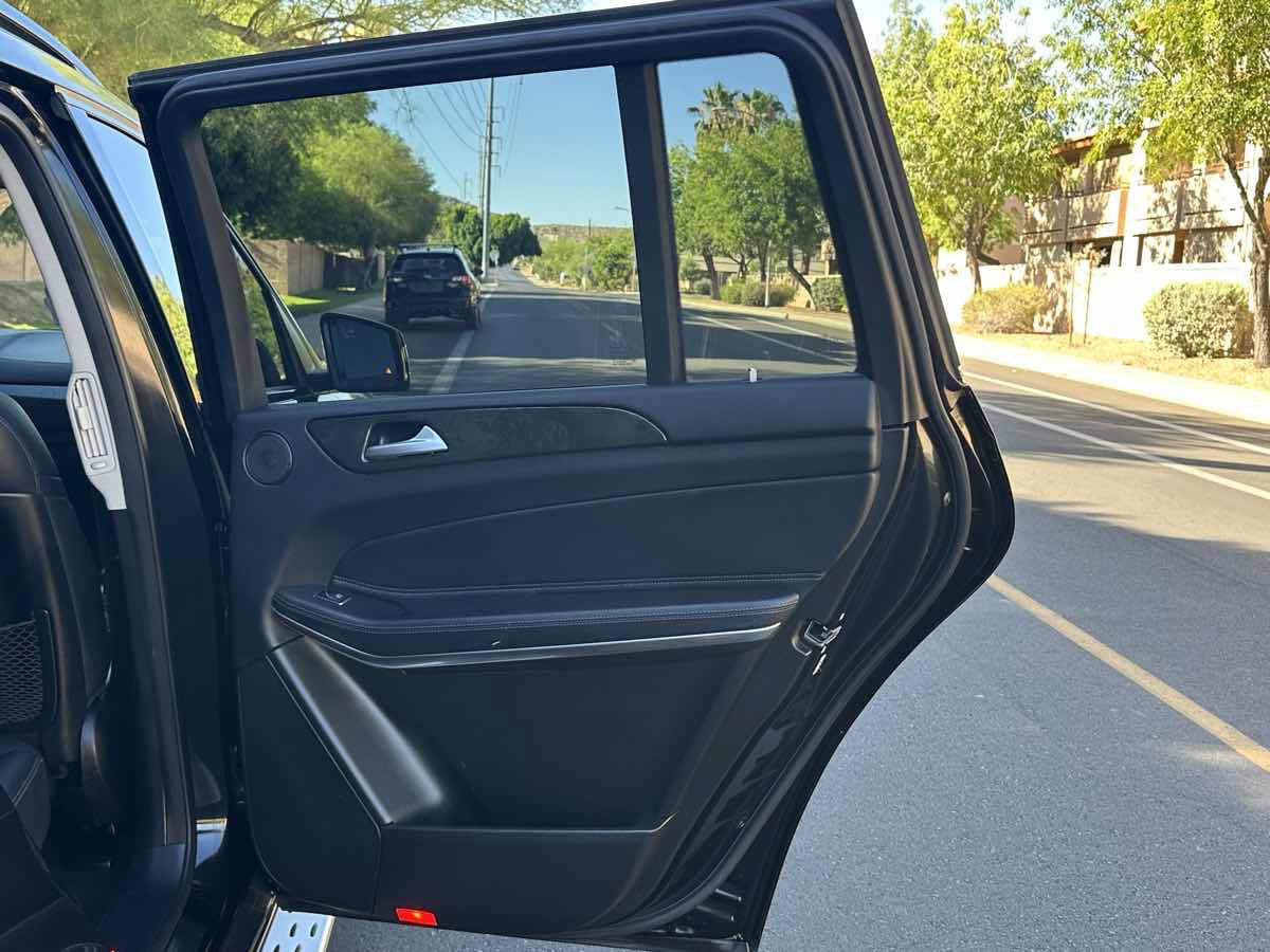 Used 2018 Mercedes-Benz GLS 550 4MATIC w/ Driver Assistance Package image 50