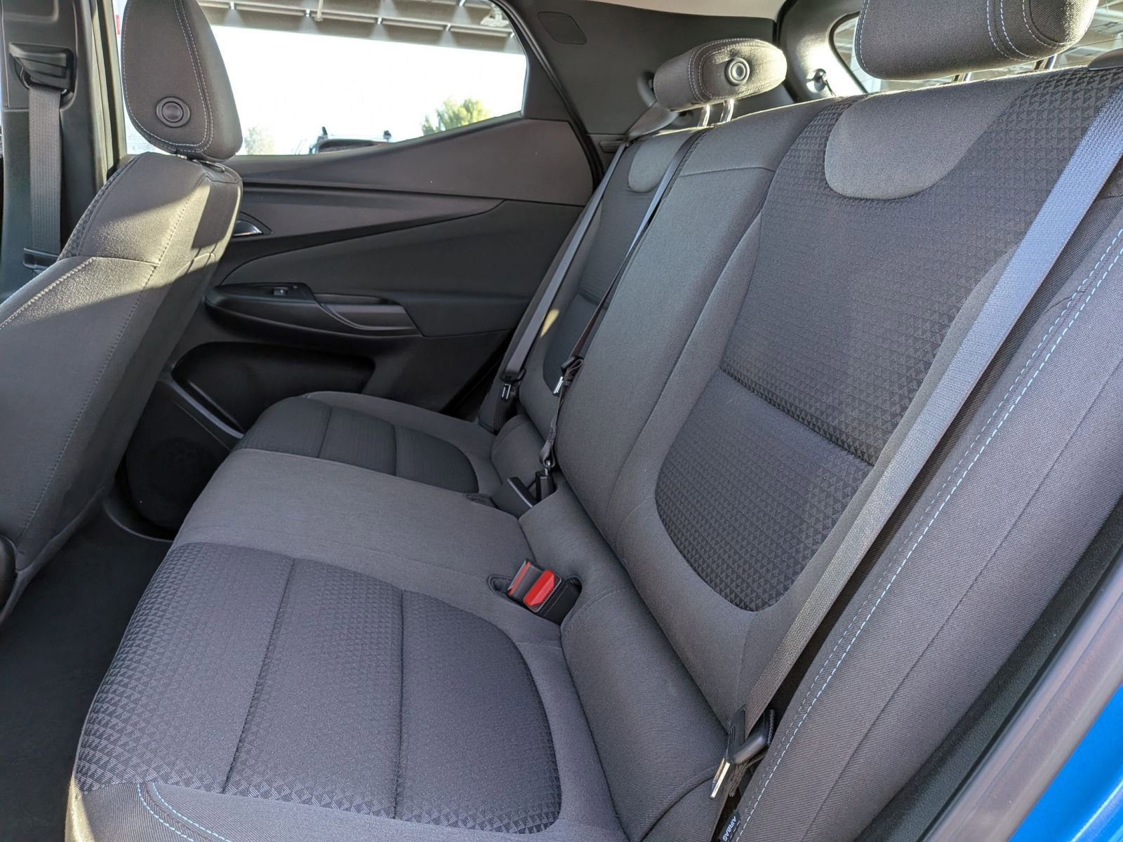 Used 2023 Chevrolet Bolt EUV LT w/ Comfort Package FWD image 22