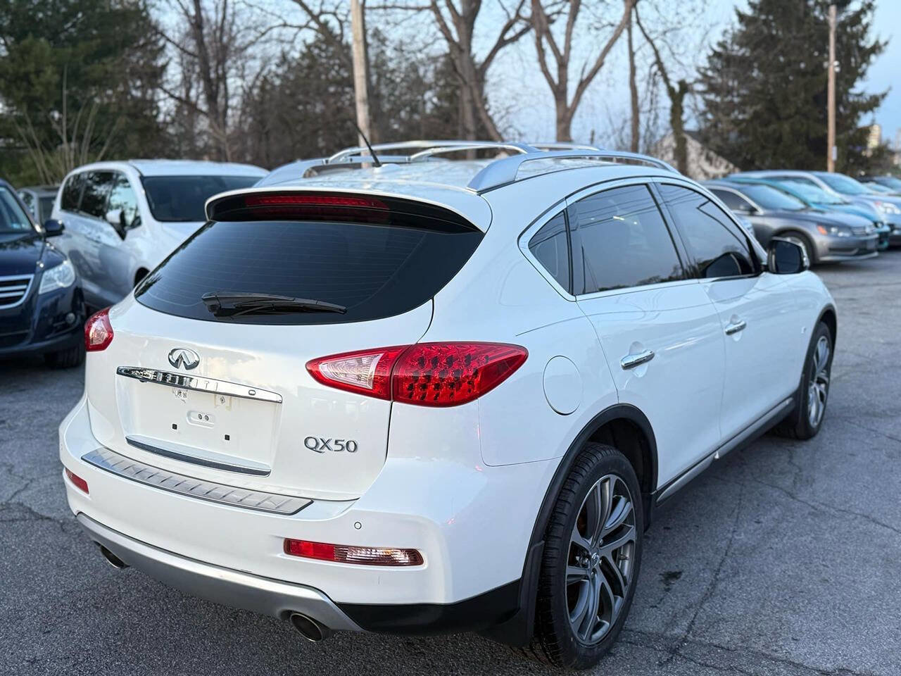 Used 2017 INFINITI QX50 2WD w/ Technology Package image 5