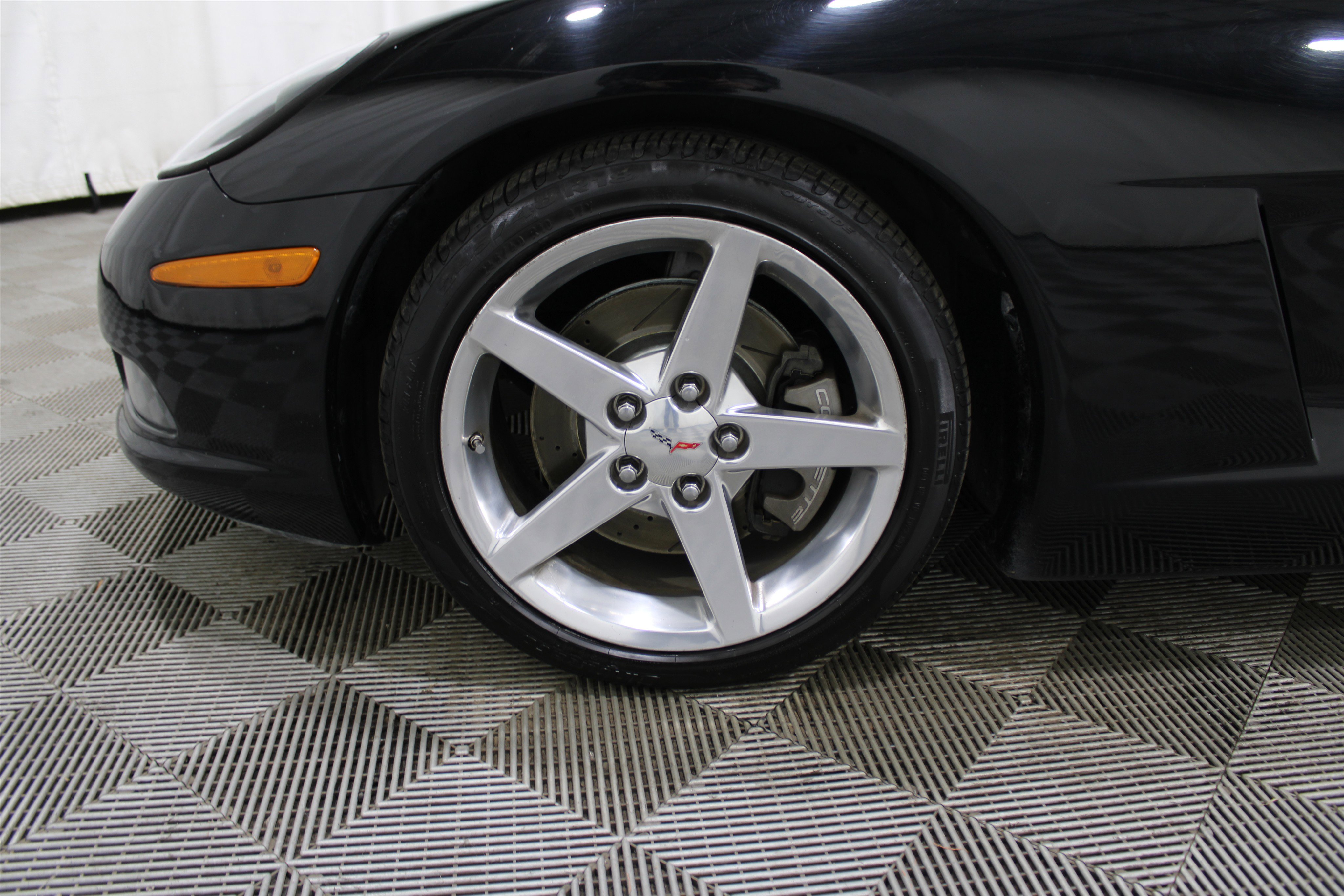 Used 2006 Chevrolet Corvette Coupe w/ Preferred Equipment Group image 28