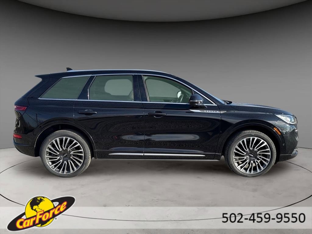 Used 2021 Lincoln Corsair Reserve image 10