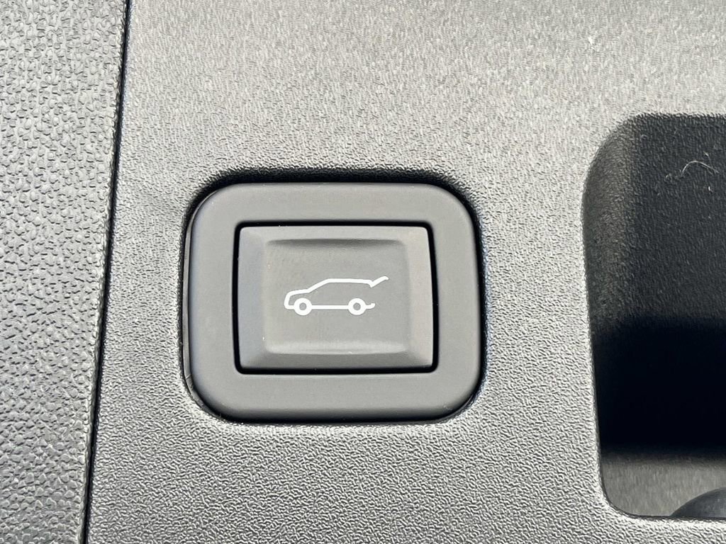 New 2025 Cadillac XT5 Premium Luxury w/ Technology Package image 12