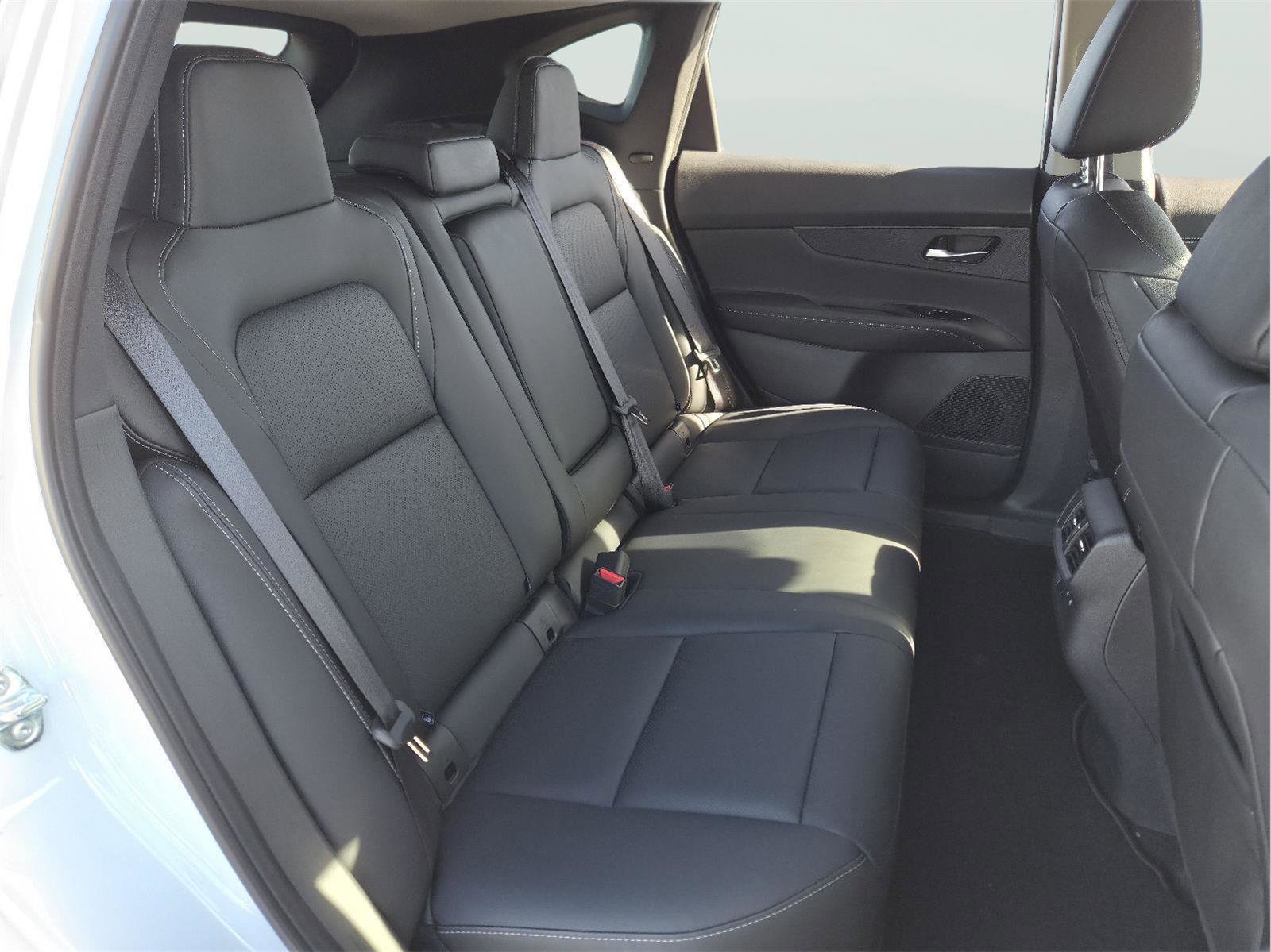 New 2026 Nissan Murano SL image 16