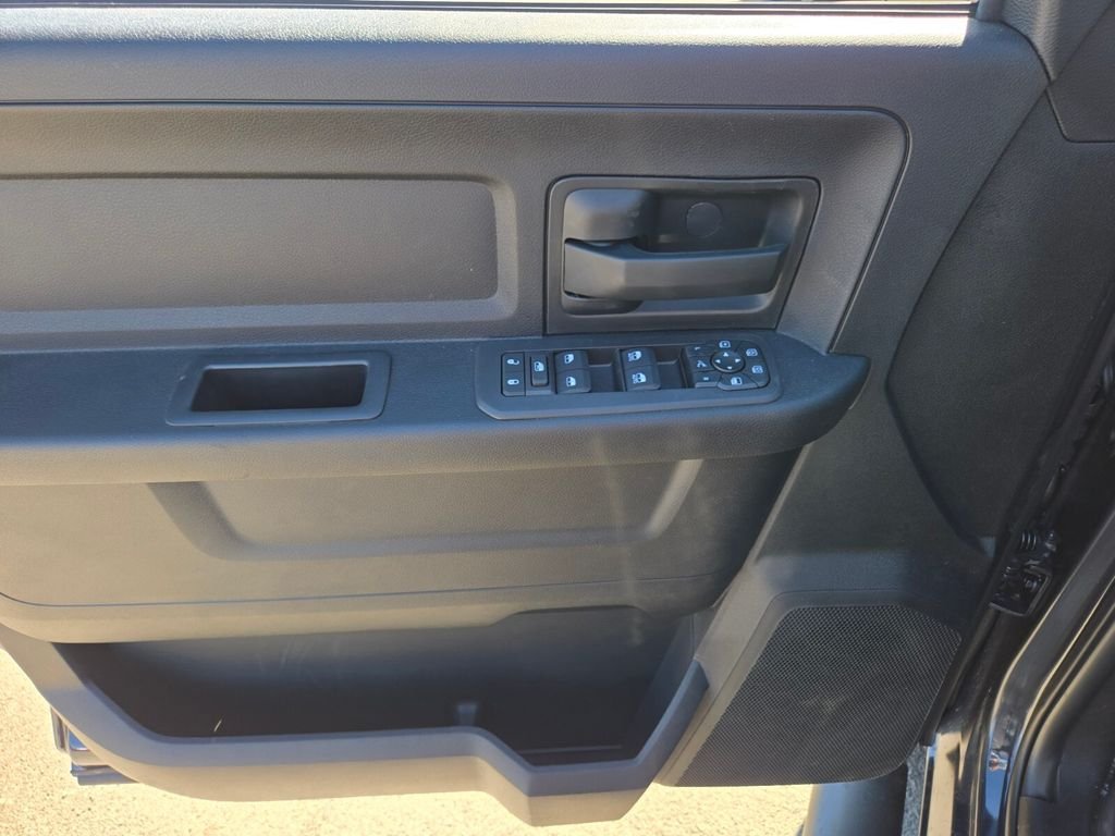 New 2026 RAM 2500 Warlock AWD/4WD image 9