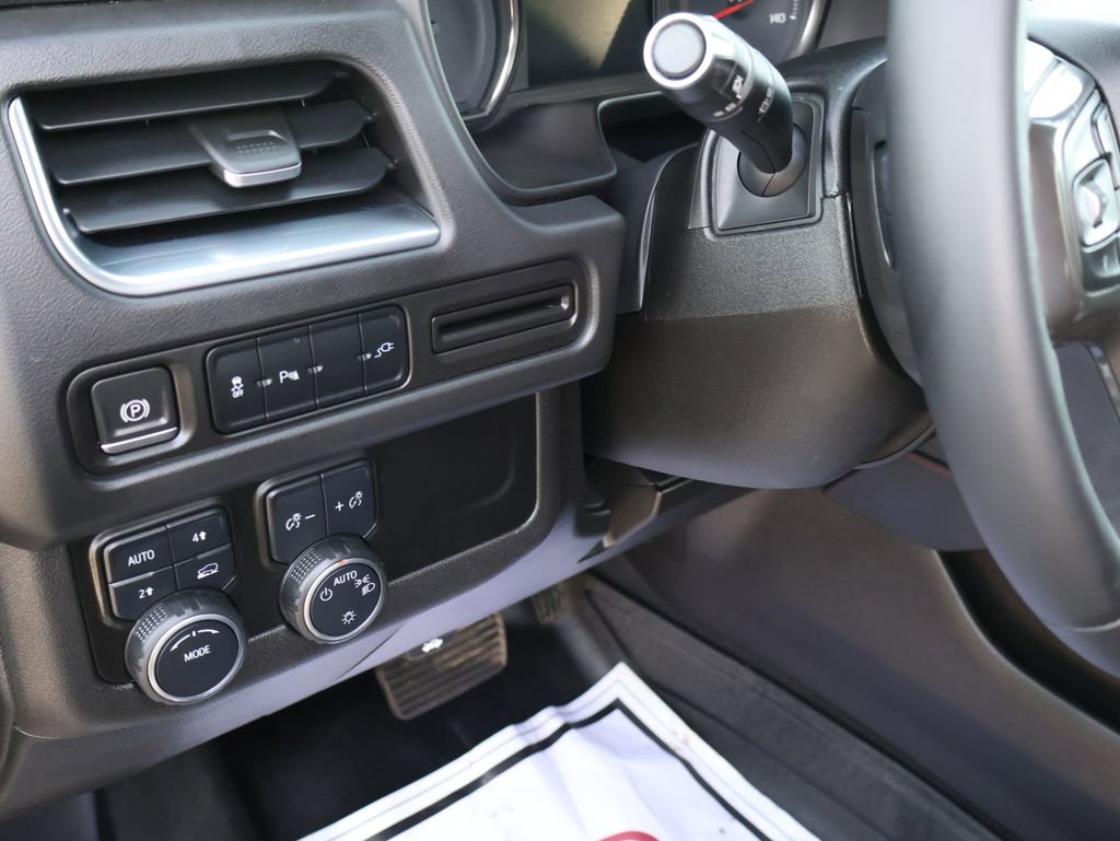 Used 2021 Chevrolet Suburban RST image 26