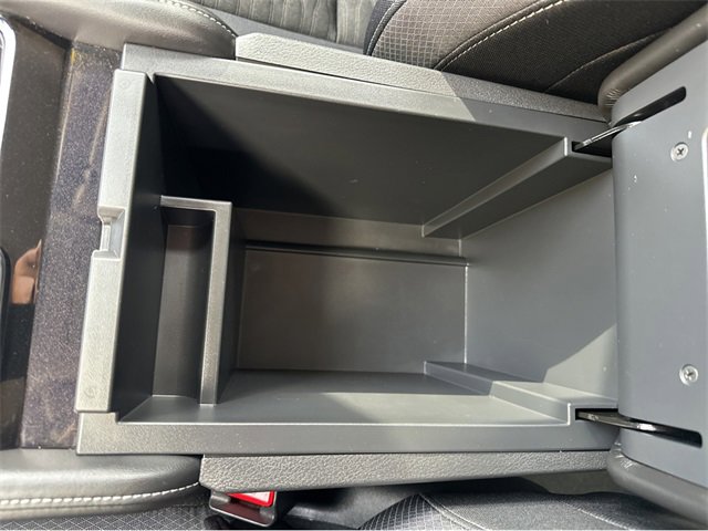 Used 2022 Nissan Pathfinder SV image 31