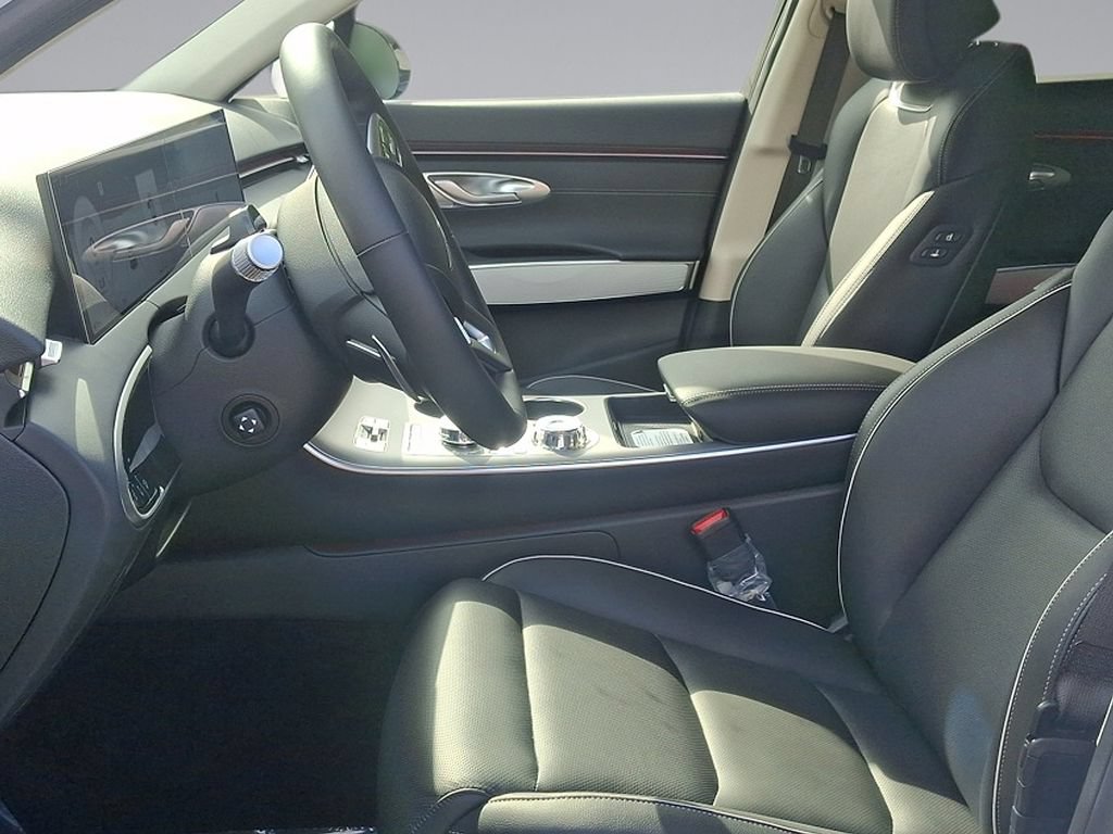 New 2026 Genesis GV70 2.5T Advanced AWD/4WD image 16