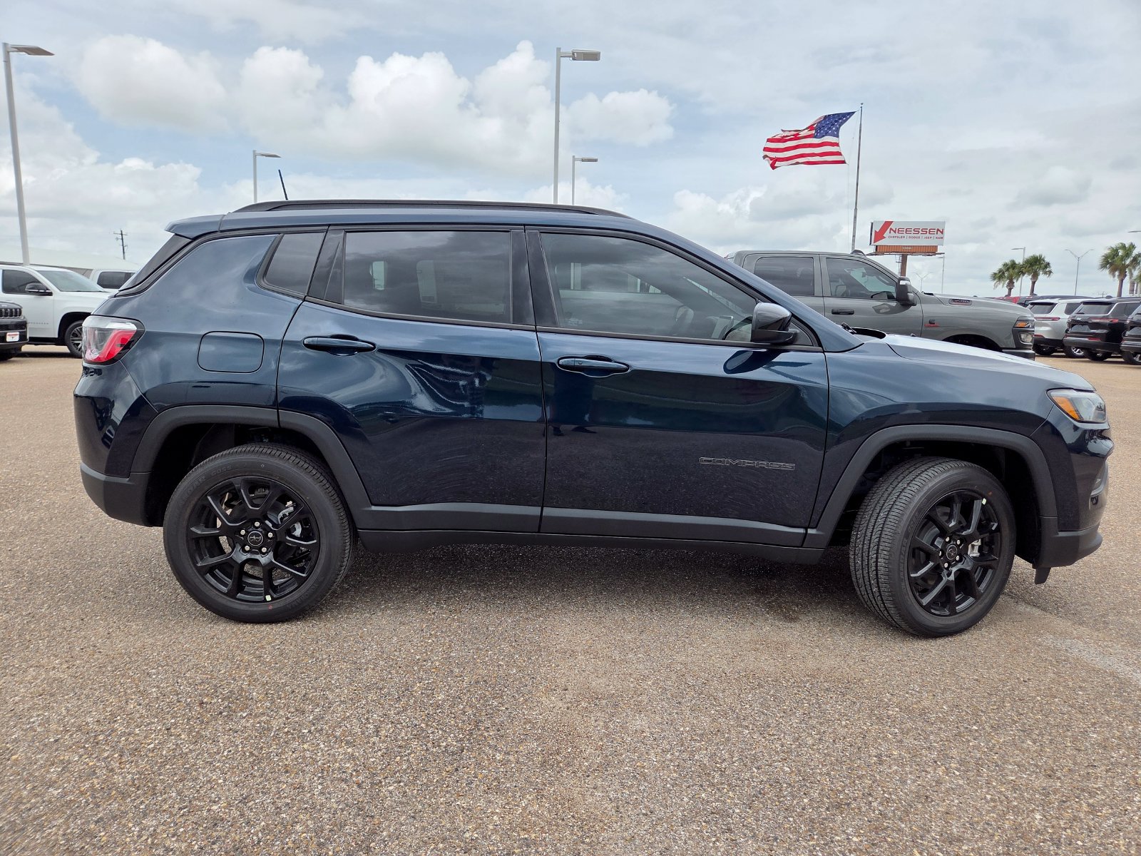 New 2026 Jeep Compass Latitude AWD/4WD image 8