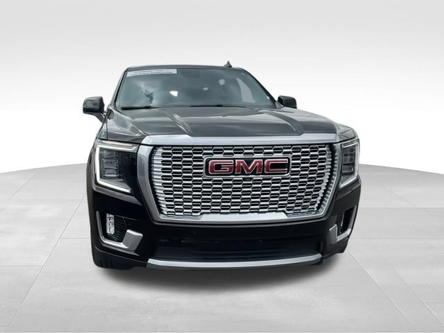 Used 2024 GMC Yukon Denali AWD/4WD image 3