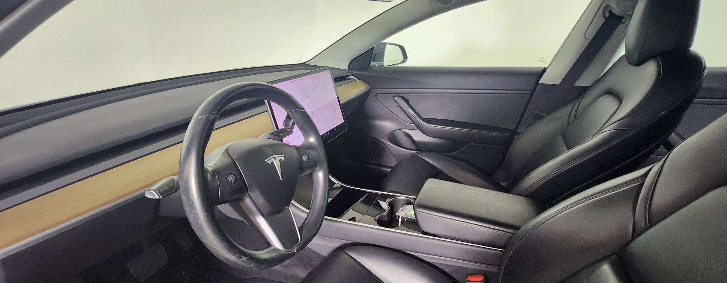 Used 2019 Tesla Model 3 Standard Range image 10