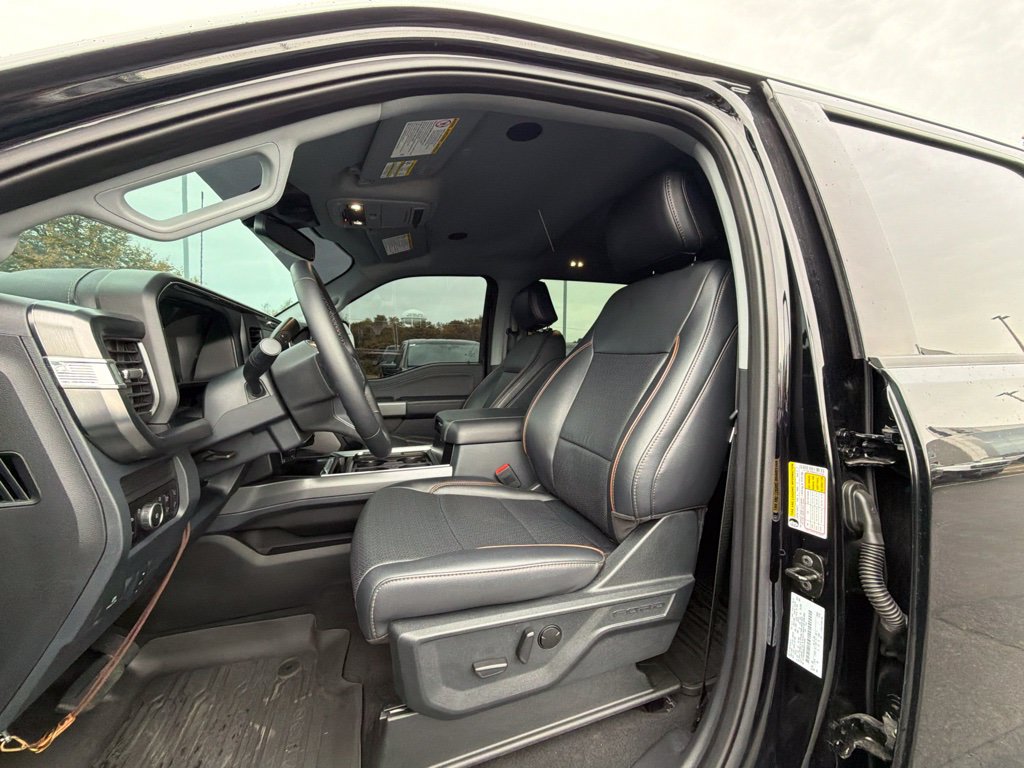 Used 2025 Ford F250 Lariat w/ Lariat Ultimate Package AWD/4WD image 6