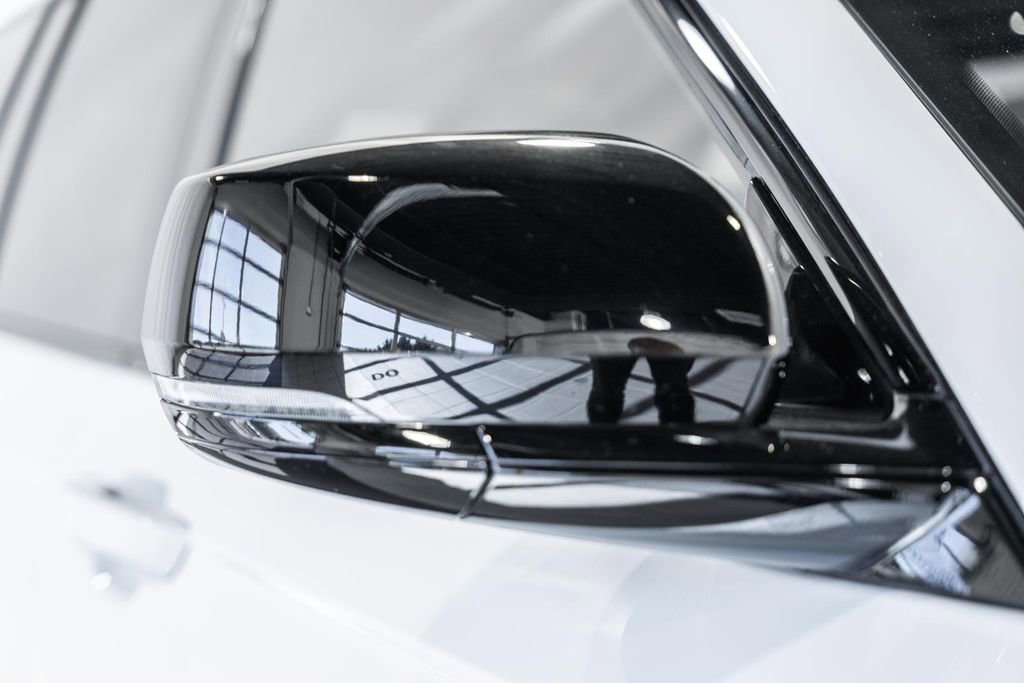 New 2025 Jeep Grand Cherokee Altitude image 14