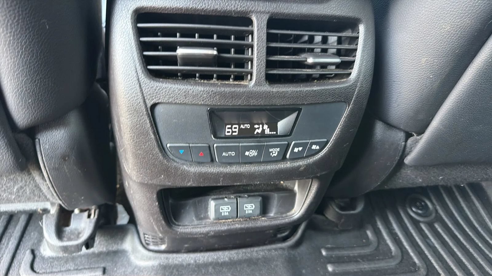 Used 2017 Acura MDX SH-AWD image 42
