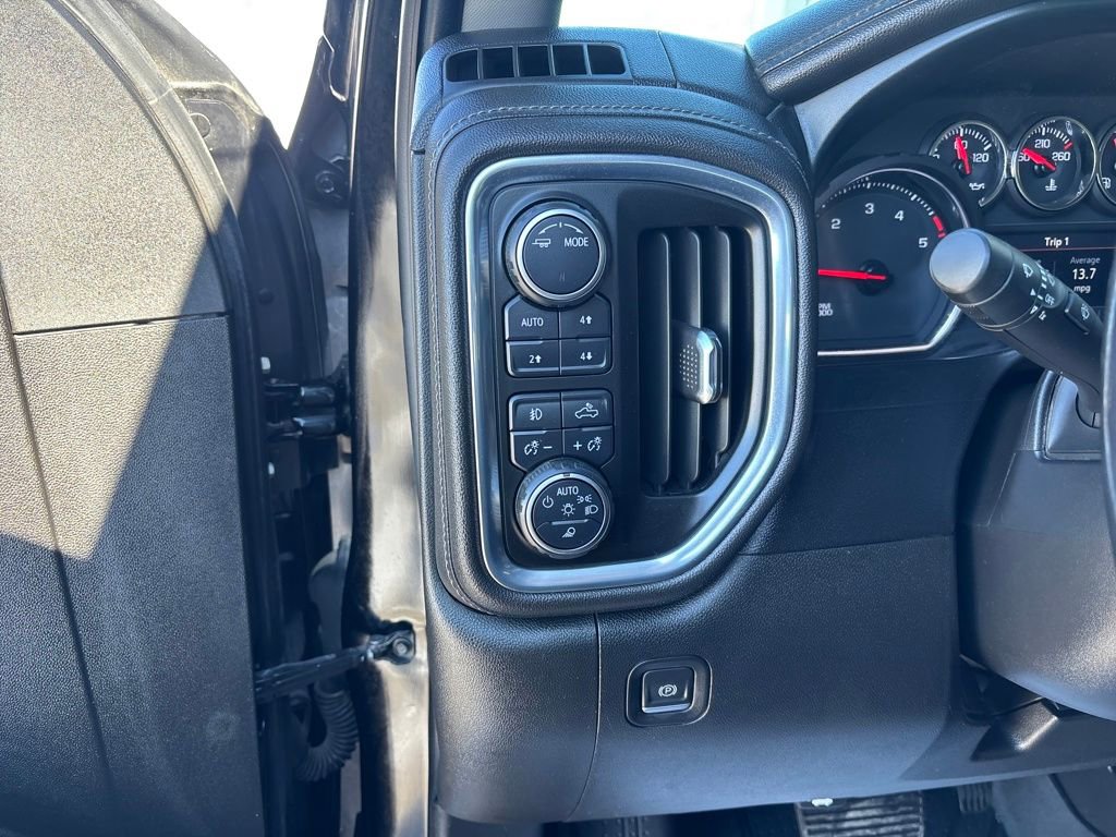 Used 2022 Chevrolet Silverado 2500 LTZ w/ Gooseneck/5TH Wheel Package image 18