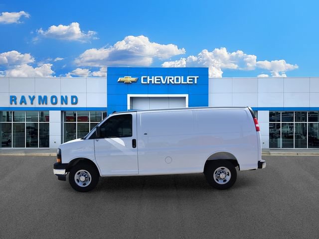 New 2025 Chevrolet Express 3500 w/ Driver Convenience Package RWD image 7