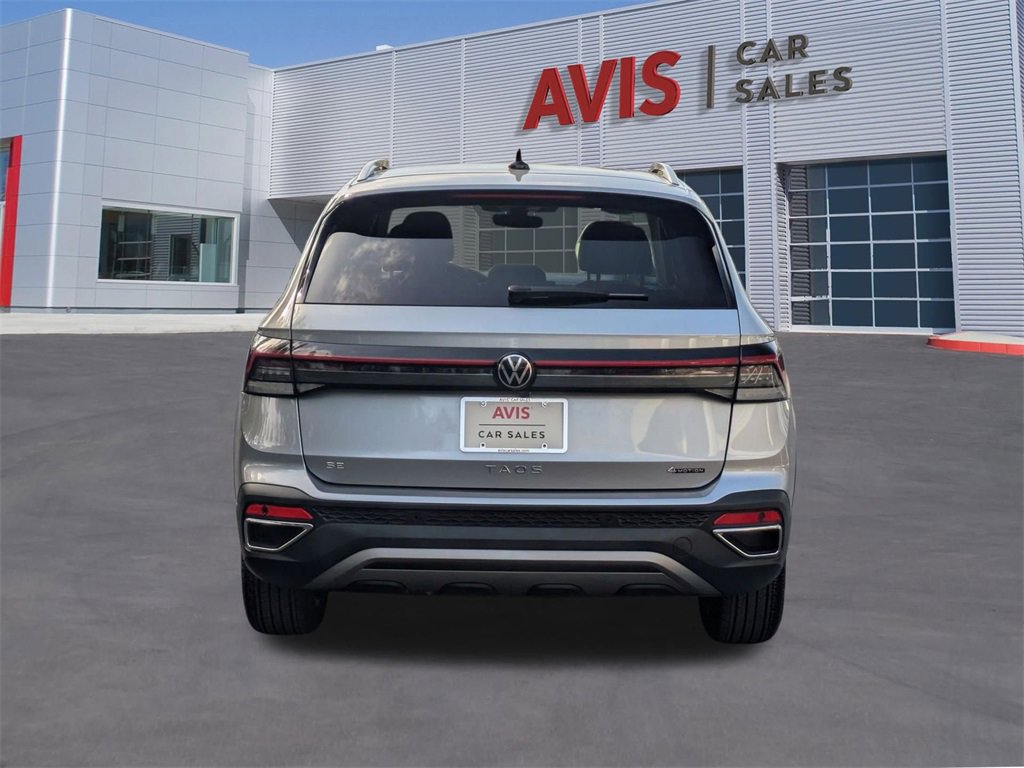 Used 2025 Volkswagen Taos SE image 7