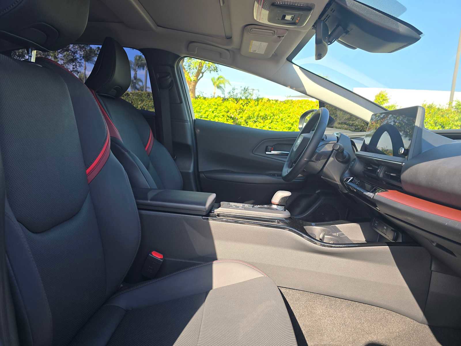 Used 2023 Toyota Prius Prime image 11