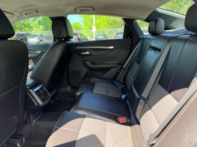 Used 2016 Chevrolet Impala LT w/ Convenience Package FWD image 22