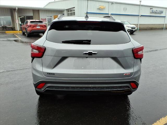 Used 2025 Chevrolet Trax RS image 6
