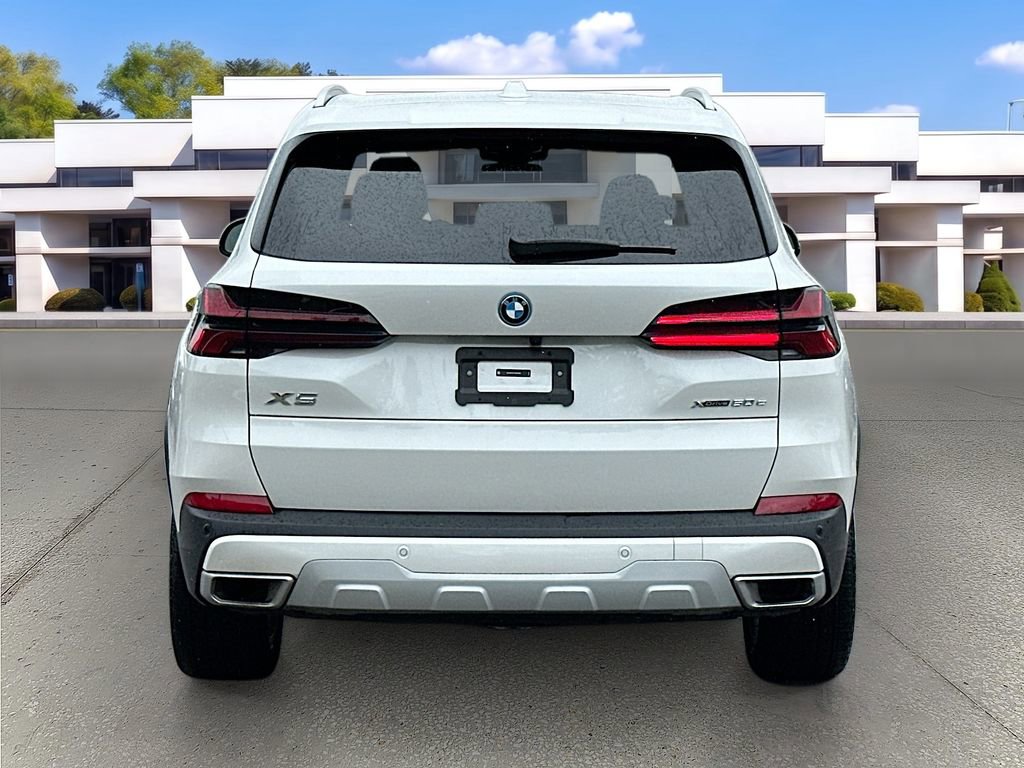 Used 2026 BMW X5 xDrive50e AWD/4WD image 6