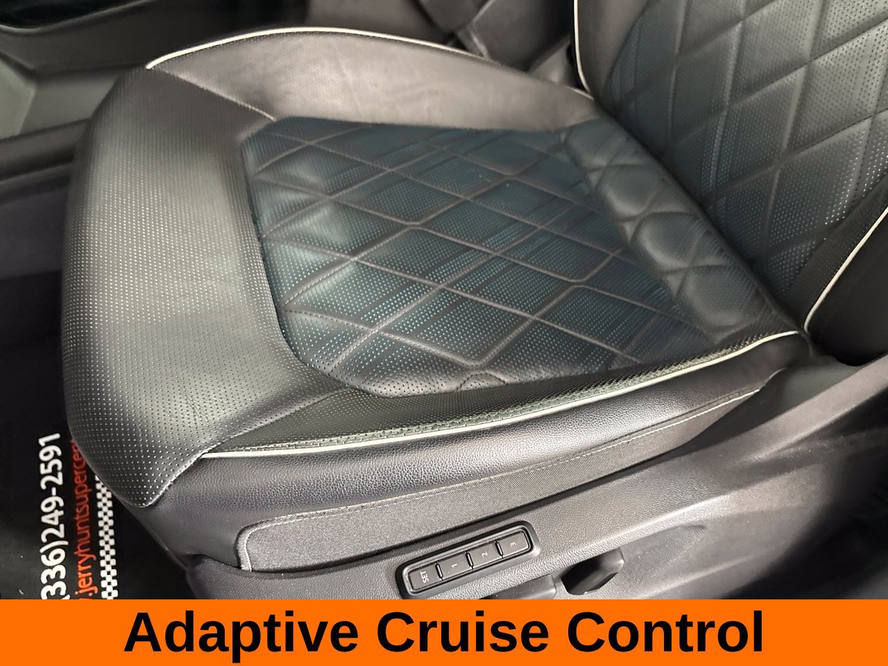 Used 2024 Volkswagen Atlas Cross Sport SEL Premium R-Line AWD/4WD image 15